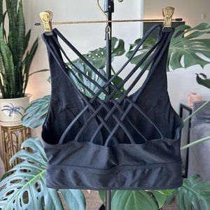 00/M Torrid Swim Active Wireless Strappy Racerback